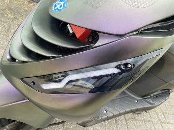 DIKKE PIAGGIO ZIP SP 45KM BROM MAT DRAGON CAMELEON BJ2021 6000KM
