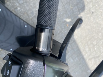 DIKKE PIAGGIO ZIP SP 45KM BROM MAT DRAGON CAMELEON BJ2021 6000KM