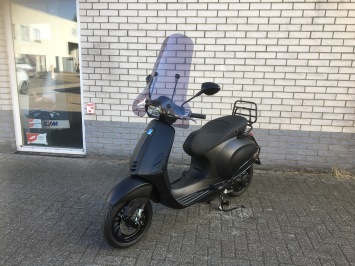 NIEUWE VESPA SPRINT S MAT ZWART NOTTE  SPECIAL SNOR 25KM 0KM