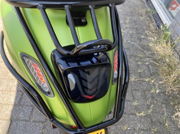 DIKKE VESPA SPRINT S 45KM BROM CANDY MAT MISTY GREEN BJ2020 9000KM