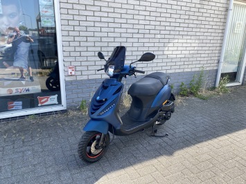  MOOIE PIAGGIO ZIP SP 45 4-TAKT MAT BLAUW BROM BJ2020 8000KM