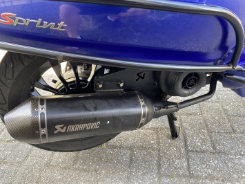 DIKKE SPECIAL VESPA SPRINT S 45KM BROM CANDY BLEU METALIC BJ2024 8000KM 