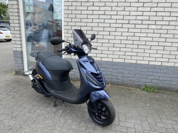 2-TAKT VERSE PIAGGIO ZIP SP 45KM BROM MIDNIGHT BLEU BJ2003 5000KM