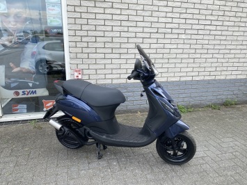 2-TAKT VERSE PIAGGIO ZIP SP 45KM BROM MIDNIGHT BLEU BJ2003 5000KM