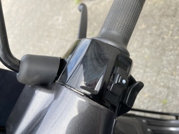 DIKKE VESPA SPRINT S 45KM BROM PORSCHE AGAAT GRIJS CARBON 2014 8000KM