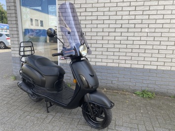 LEUKE SYM FIDDLE 2 BROM 45KM 4-TAKT MAT BLACK  BJ2019 13000KM VOL OPTIES