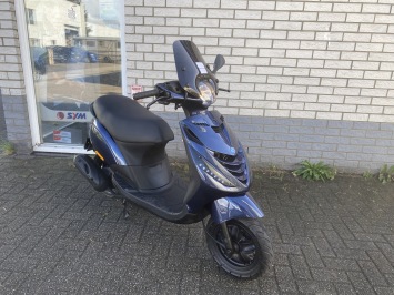 LEUKE PIAGGIO ZIP SP 45KM 4-T BROM MIDNIGHT BLEU BJ2009 9000KM