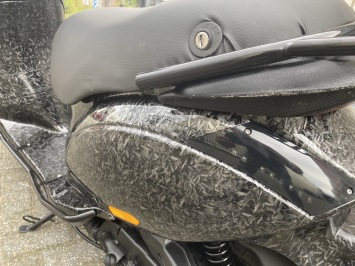 DIKKE PIAGGIO ZIP SP 45KM BROM FULL CARBON BJ2006 10.000KM