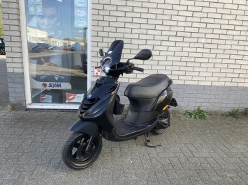 2-TAKT PIAGGIO ZIP SP LINE 45KM BROM MAT BLACK BJ2002 8000KM