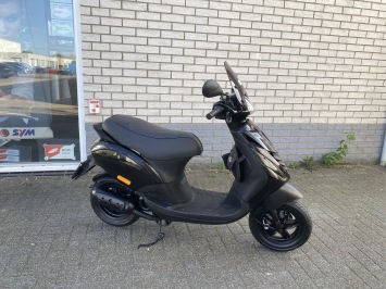 2-TAKT PIAGGIO ZIP SP LINE 45KM BROM MAT BLACK BJ2002 8000KM