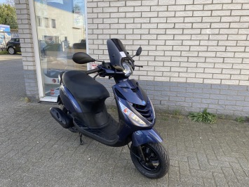 DIKKE PIAGGIO ZIP SP 45KM 4T MIDNIGHT BLEU BJ2017 10.000KM