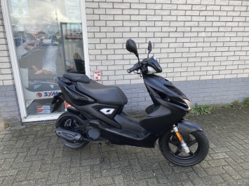 GAVE YAMAHA AEROX R 45KM BROM MAT BLACK BJ2015 7.000KM