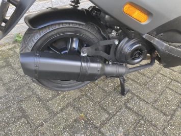 LEUKE PIAGGIO ZIP SP 45KM BROM MAT GREY BJ2019 9000KM