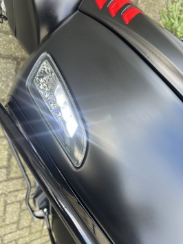 LEUKE VESPA SPRINT S 45KM BROM MAT ZWART BJ2018 9000KM 4-TAKT