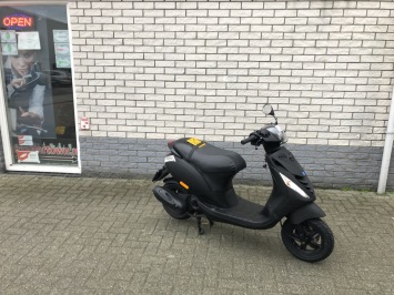 NIEUWE DJJD  E AVANTGARDE  2000 WATT BOSCH MOTOR BJ2021 NIEUW OKM