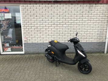 NIEUWE DJJD  E AVANTGARDE  2000 WATT BOSCH MOTOR BJ2021 NIEUW OKM