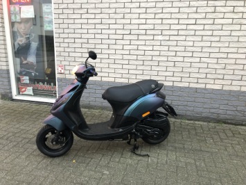 GAVE PIAGGIO ZIP SP 45KM BROM CAMELEON  BJ2012 4000KM