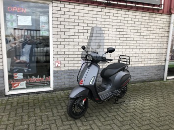 SPECIAL VESPA SPRINT S MAT GREY  SPECIAL VOL OPTIES BJ2023 0KM