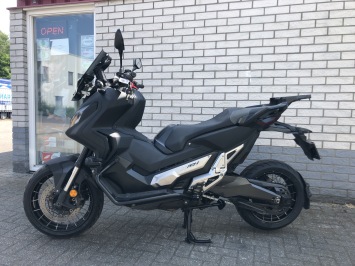 NETTE HONDA X-ADV 750 BJ2019 9024KM MAT BLACK FUL OPTIONS G-KNOP