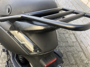 LEUKE PIAGGIO SP ZIP 45KM BROM MAT ZWART BJ2017 6000KM