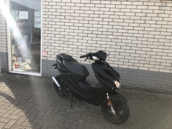 DIKKE YAMAHA AEROX R 2-TAKT 70CC MALOSSI BJ2015 9000KM