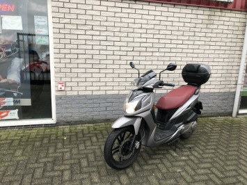 JONGE SYM SYMFHONY ST 125CC ZEER NETJES 2021 1100KM 