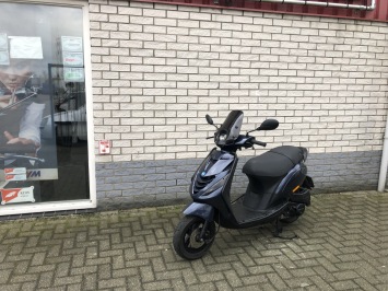 DIKKE PIAGGIO ZIP SP 45KM 4T MIDNIGHT BLEU BJ2017 8000KM