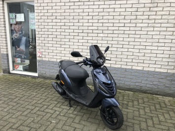 DIKKE PIAGGIO ZIP SP 45KM 4T MIDNIGHT BLEU BJ2017 8000KM