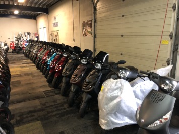 60X PIAGGIO ZIP SP ALLE KLEUREN MATEN SOORTEN 