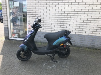 GROOTAANBOD: PIaggio zip sp 45km brom mat zwart vol opties 