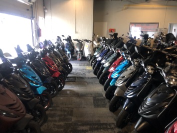 70X PIAGGIO ZIP SP ALLE KLEUREN MATEN SOORTEN EN BOUWJAREN