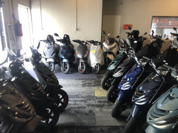 70X PIAGGIO ZIP SP ALLE KLEUREN MATEN SOORTEN EN BOUWJAREN