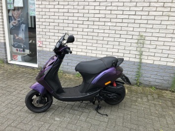 GAVE PIAGGIO ZIP SP 45KM BROM PAARS BJ2014 9000KM