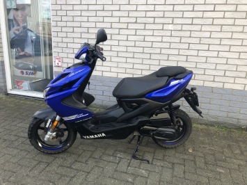 MOOIE YAMAHA AEROX R 45KM BROM 4-TAKT BLAUW BJ2020 