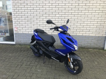 MOOIE YAMAHA AEROX R 45KM BROM 4-TAKT BLAUW BJ2020 