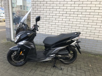 PRACHTIGE SYM JET 14 BROM 45KM 4-TAKT MAT ZWART BJ2021 11000KM