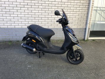  GAVE PIAGGIO ZIP SP 45 4t 80cc MAT ZWART BROM  BJ2013 13.000KM 
